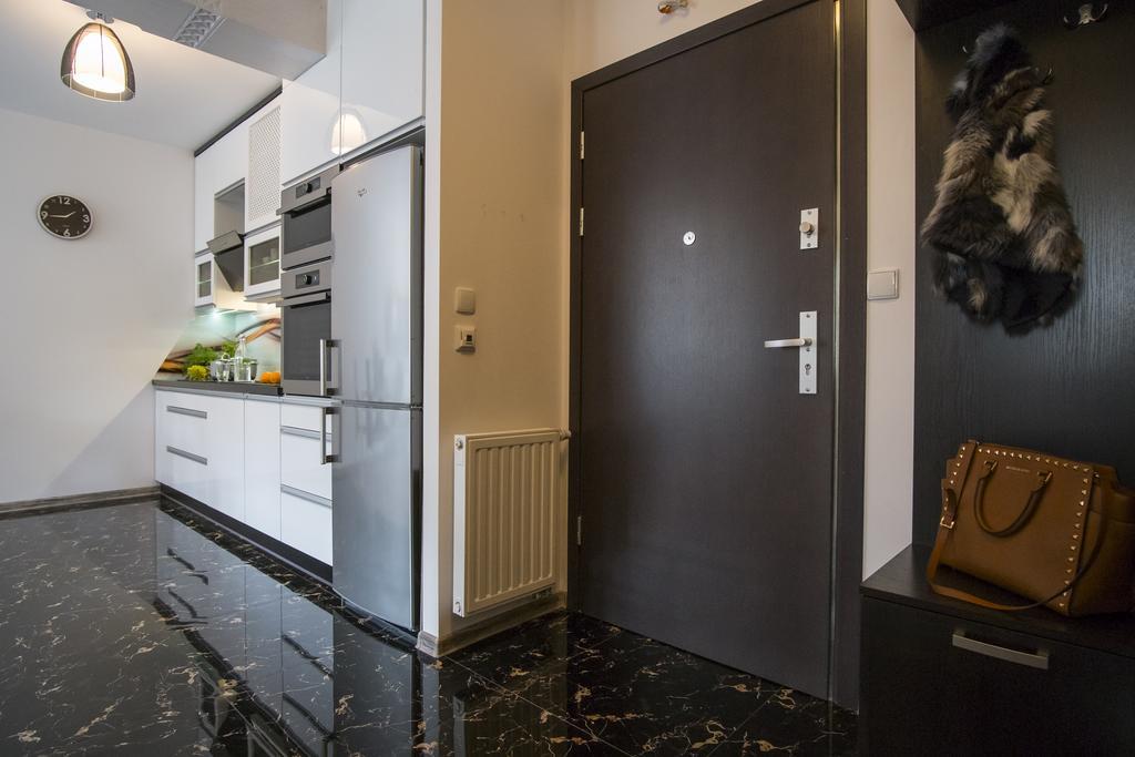 Apart-center Granitica